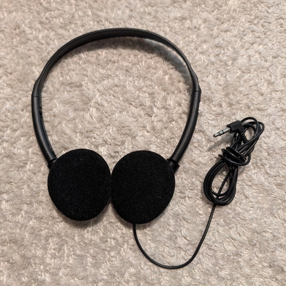 50 Pack Headphones for Classroom Bulk Students Adjustable Headphones Wired - Picture 10 of 16